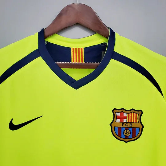 Retro Barcelona 05/06 Away Jersey