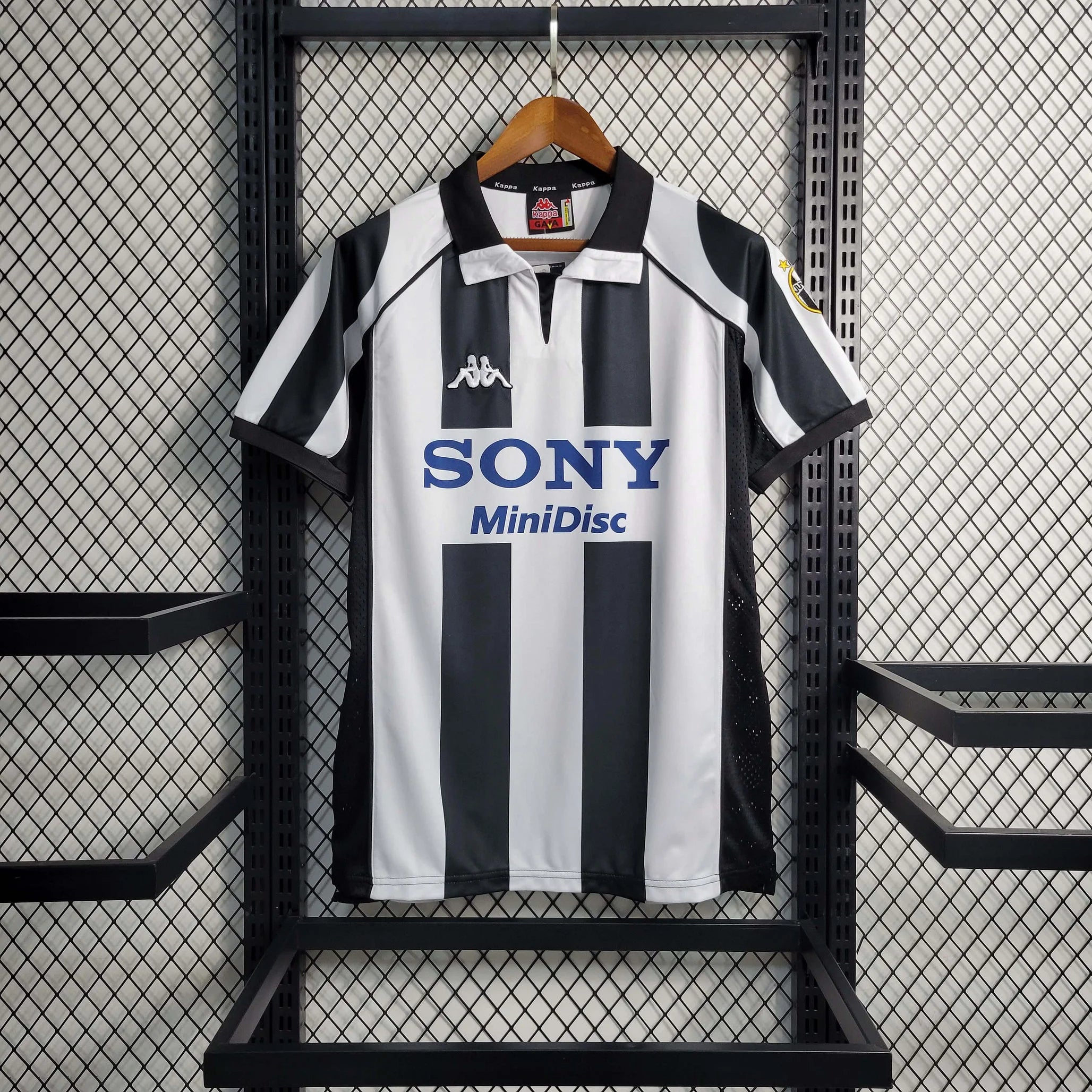 Retro Juventus 97/98 Jersey
