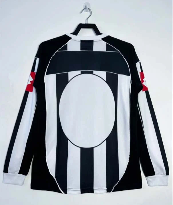 Retro Long Sleeve Juventus 02/03 Home Jersey