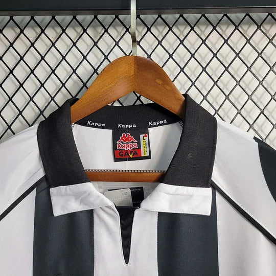 Retro Juventus 97/98 Jersey