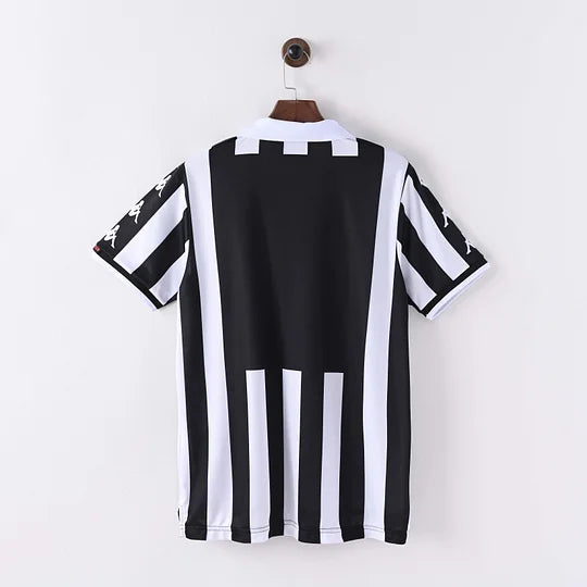 Retro Juventus 99/2000 Home Jersey