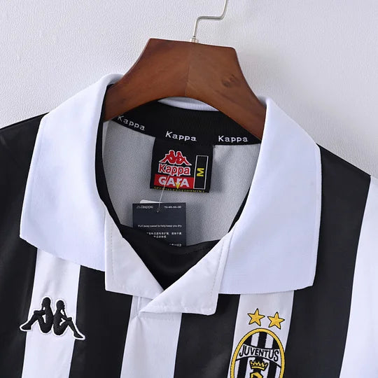 Retro Long Sleeve Juventus 99/00 Home Jersey